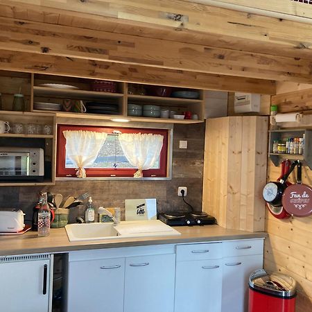 La P'Tite Maison Bois Du Herisson Menetrux-en-Joux Экстерьер фото