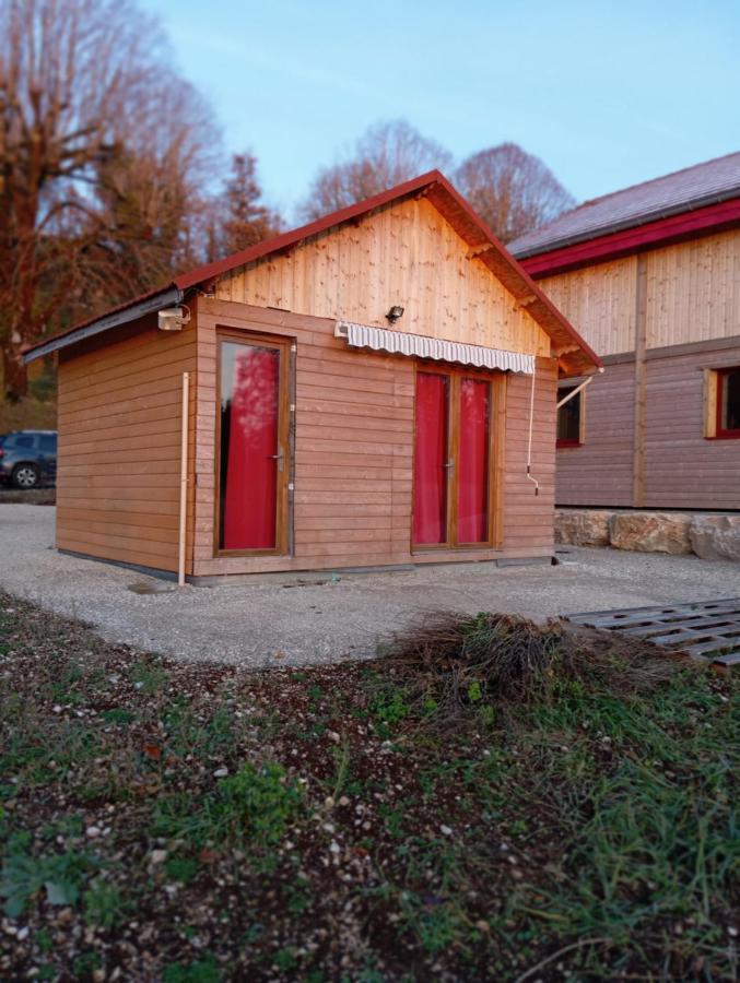 La P'Tite Maison Bois Du Herisson Menetrux-en-Joux Экстерьер фото
