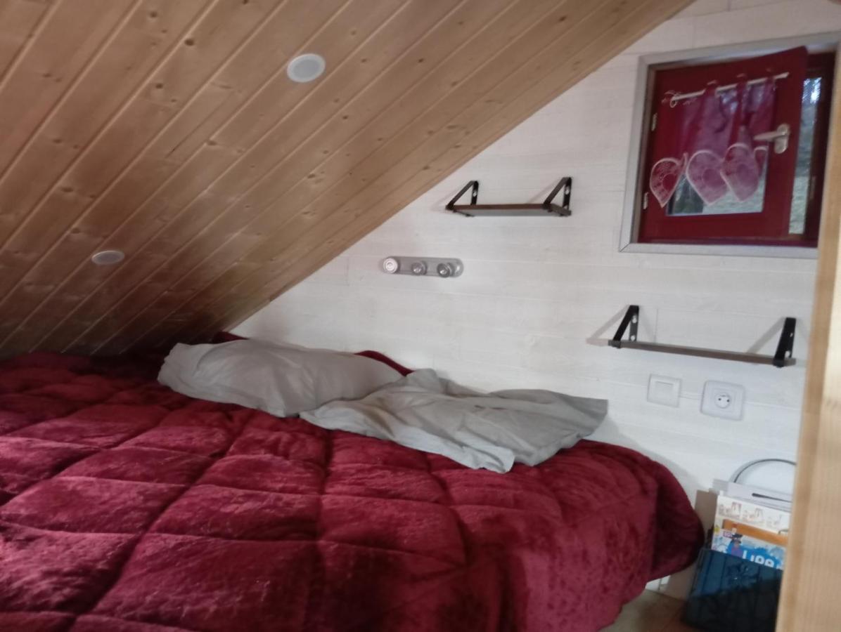 La P'Tite Maison Bois Du Herisson Menetrux-en-Joux Экстерьер фото