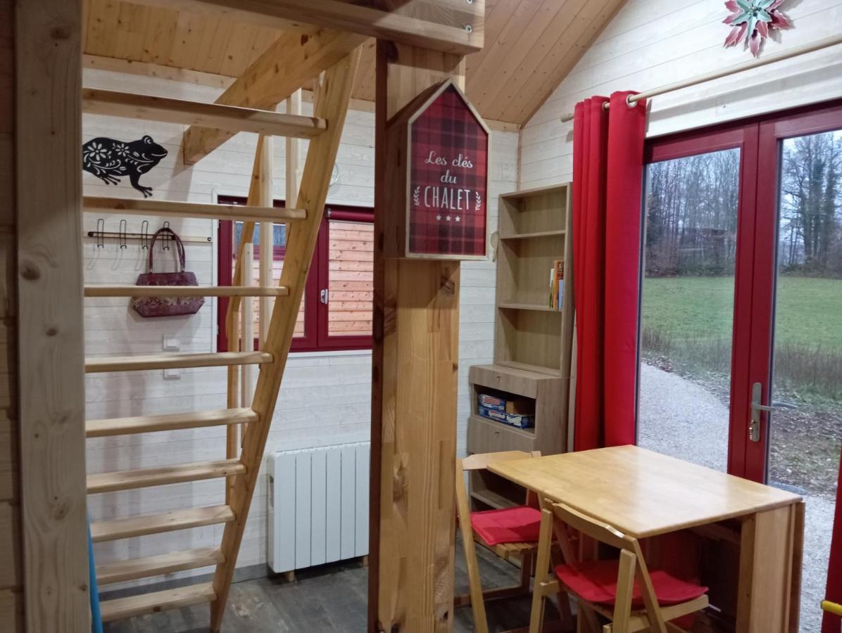 La P'Tite Maison Bois Du Herisson Menetrux-en-Joux Экстерьер фото