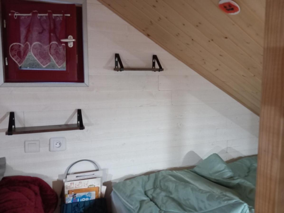La P'Tite Maison Bois Du Herisson Menetrux-en-Joux Экстерьер фото