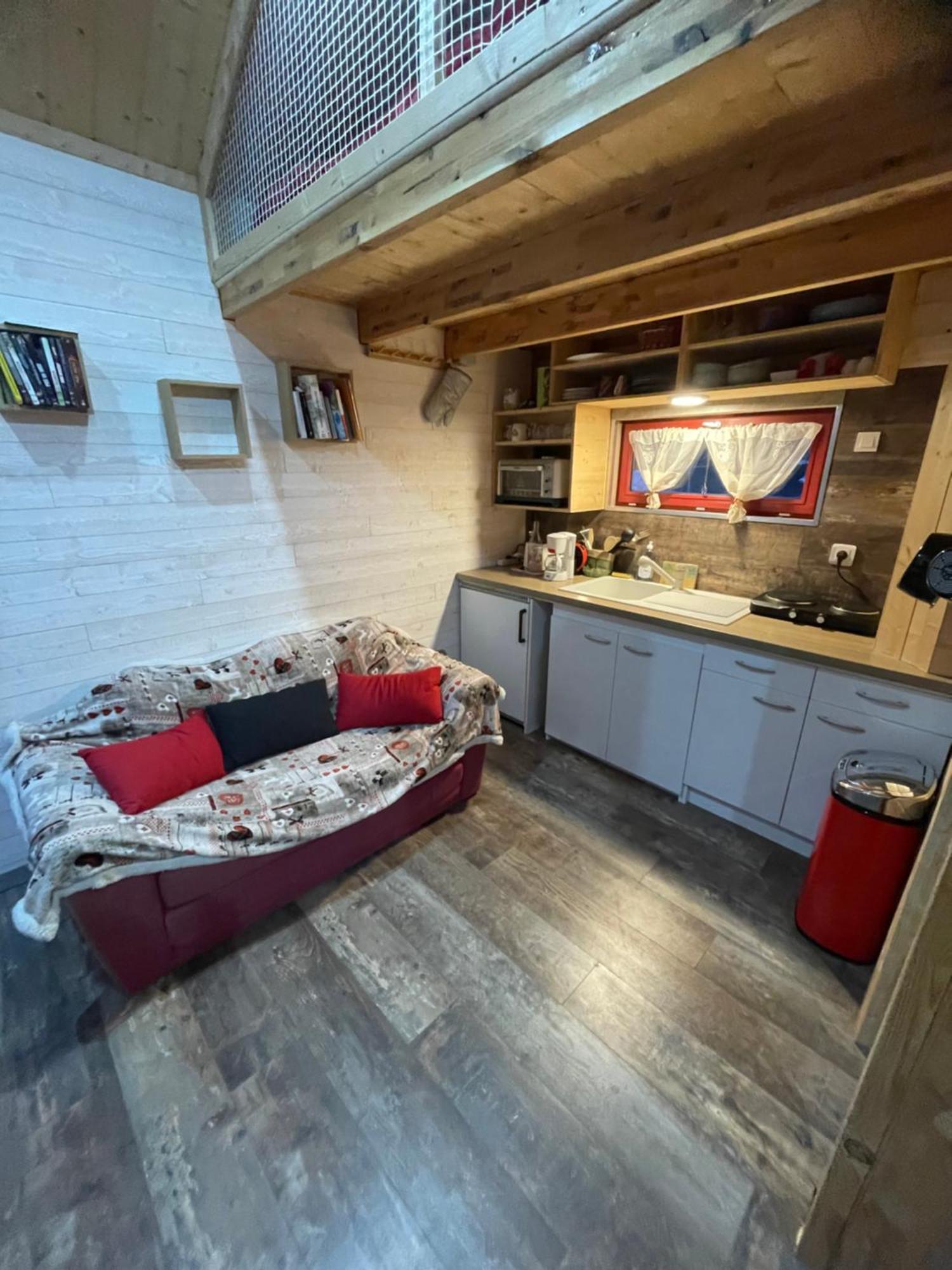 La P'Tite Maison Bois Du Herisson Menetrux-en-Joux Экстерьер фото